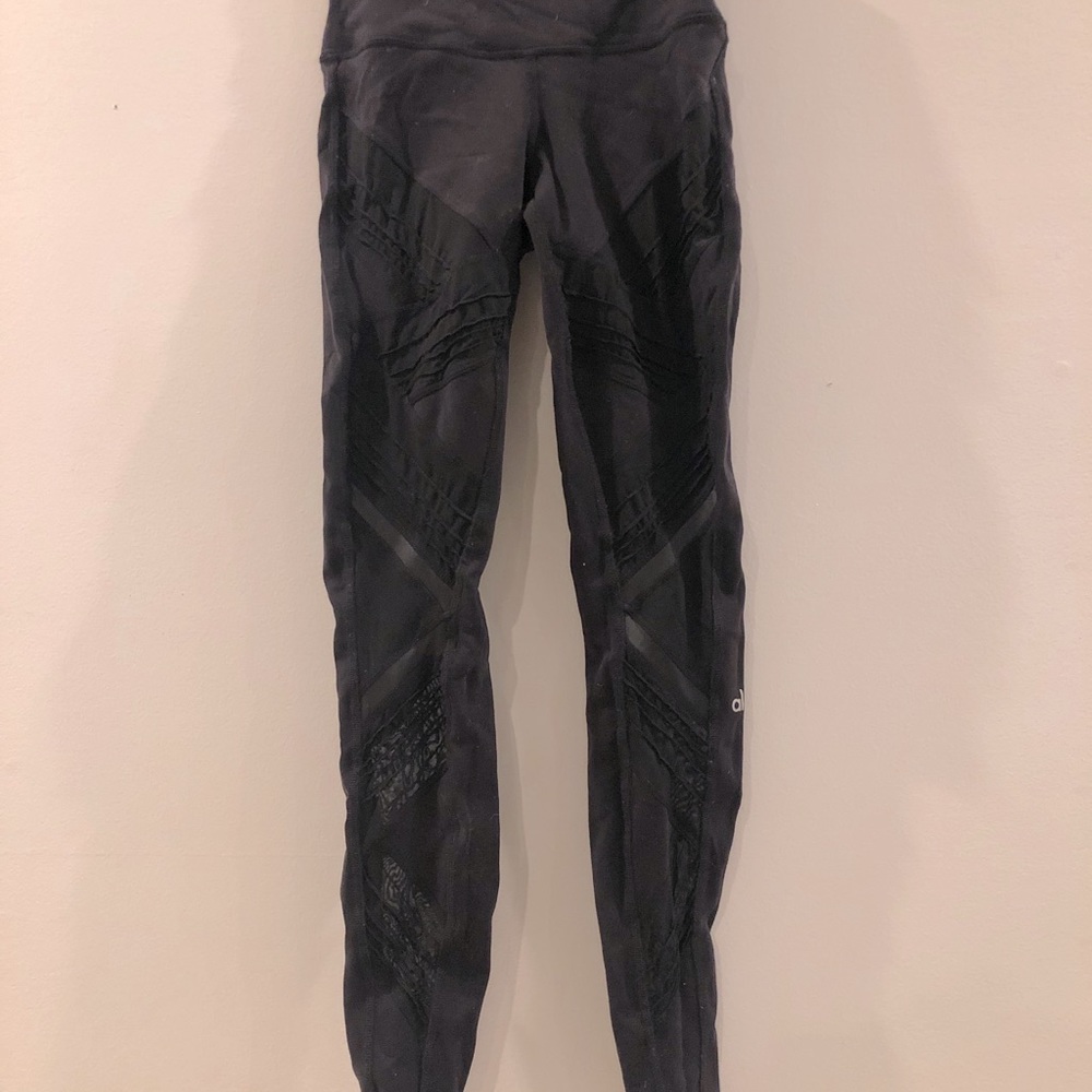 XS Alo yoga black moto leggings